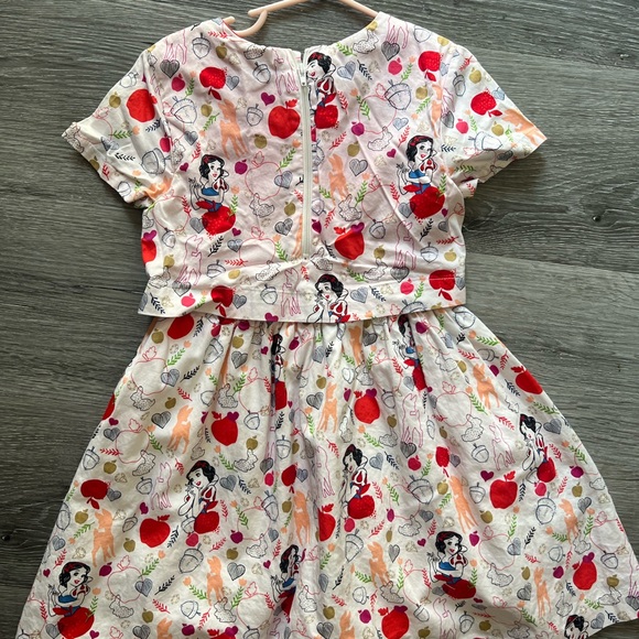 Snow White print dress 5/6 girls - Picture 5 of 5